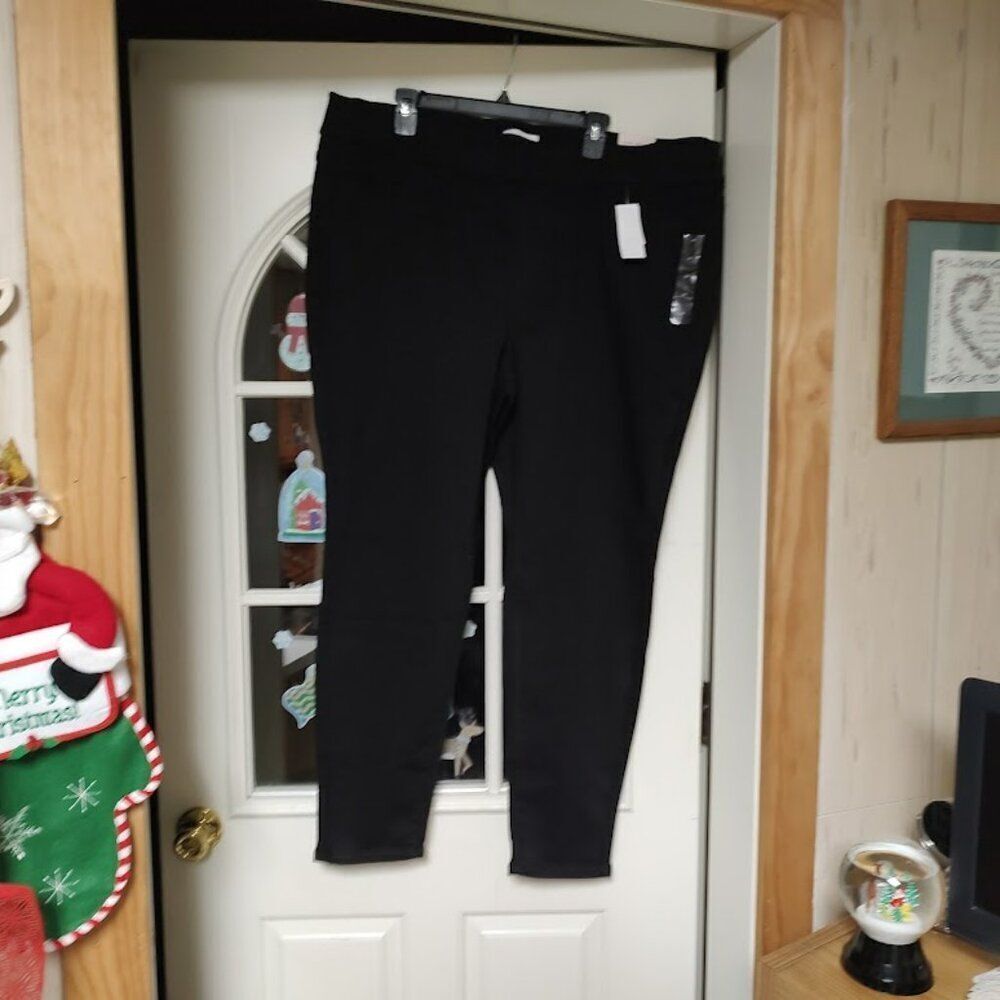 New Lane Bryant Black High Rise Jegging Size Women's 24 Plus